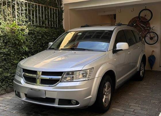 DODGE JOURNEY 2.7 SXT V6 GASOLINA 4P AUTOMÁTICO